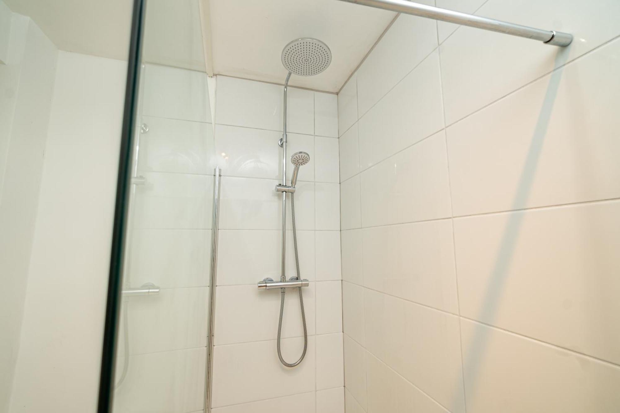 Cozy And Modern 2-Bed Apartment Swansea Eksteriør bilde
