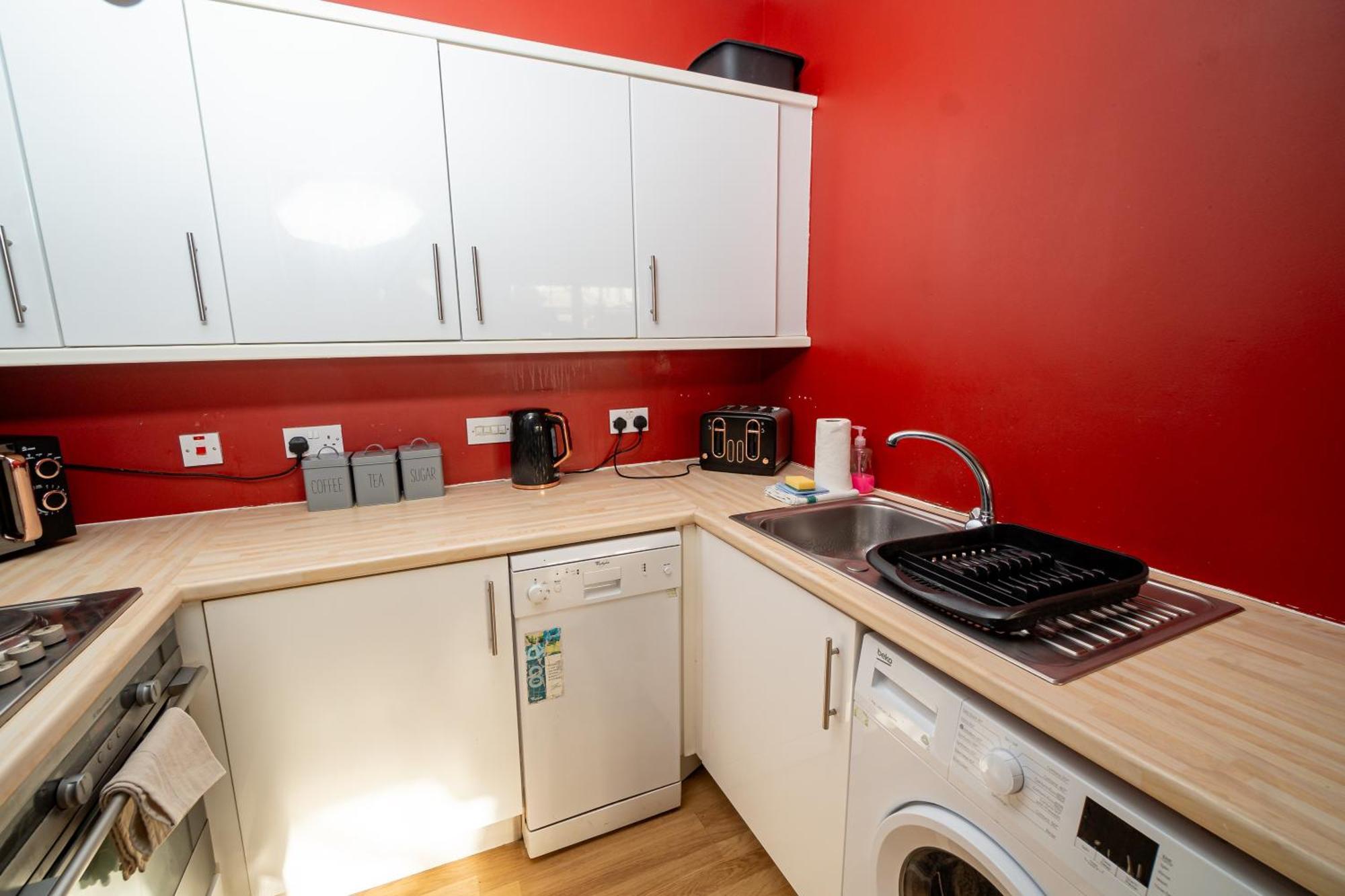 Cozy And Modern 2-Bed Apartment Swansea Eksteriør bilde