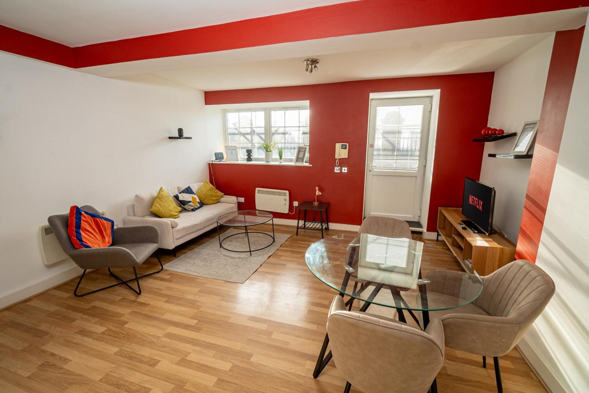 Cozy And Modern 2-Bed Apartment Swansea Eksteriør bilde